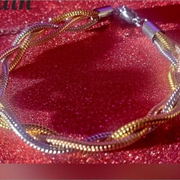 18K Yellow Gold, Rose Gold, & White Gold Titanium 3 Blade Bracelet - Picture 2 of 4